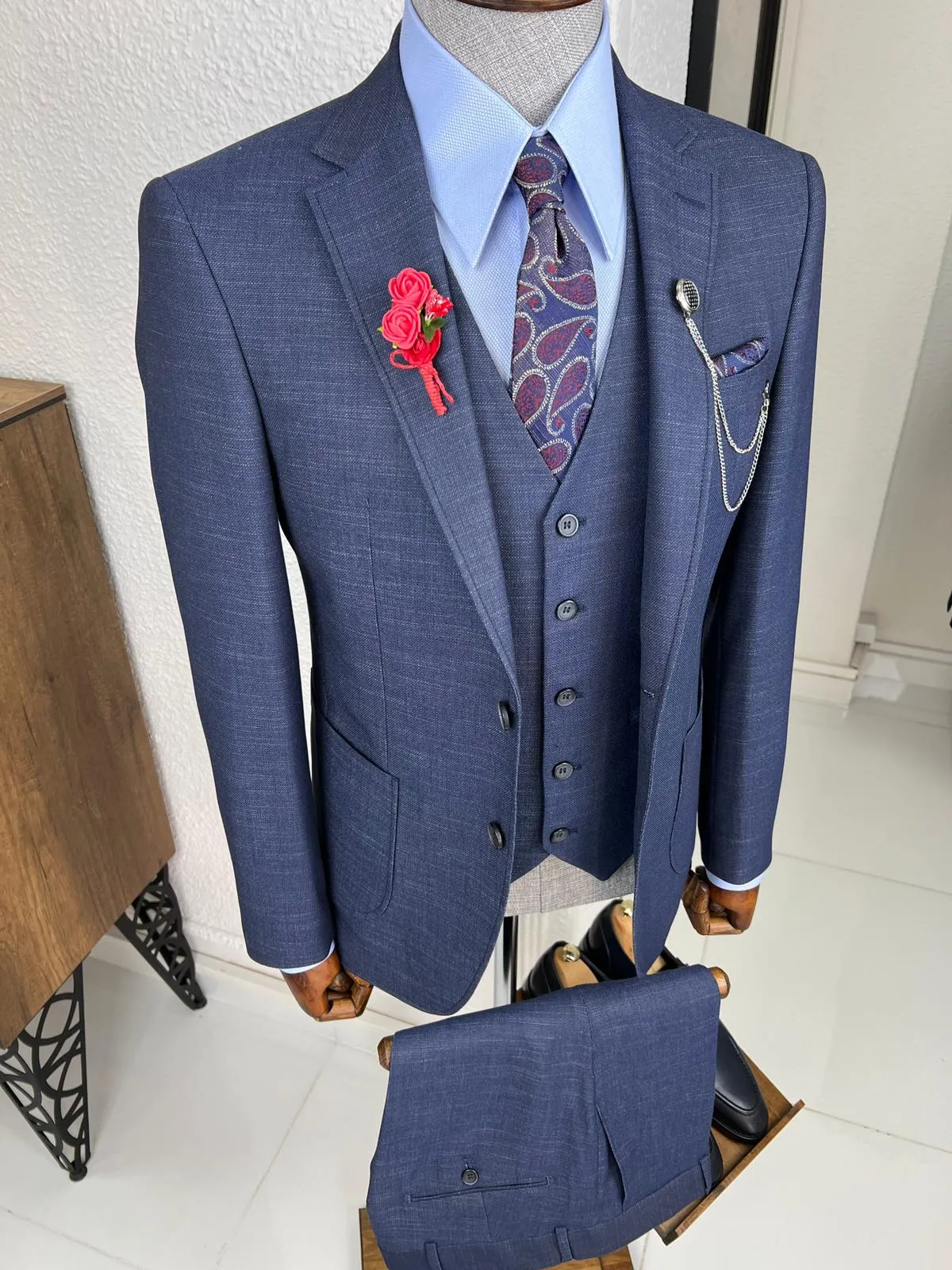 Bojoni Veneta Slim Fit High Quality Woolen Navy Suit