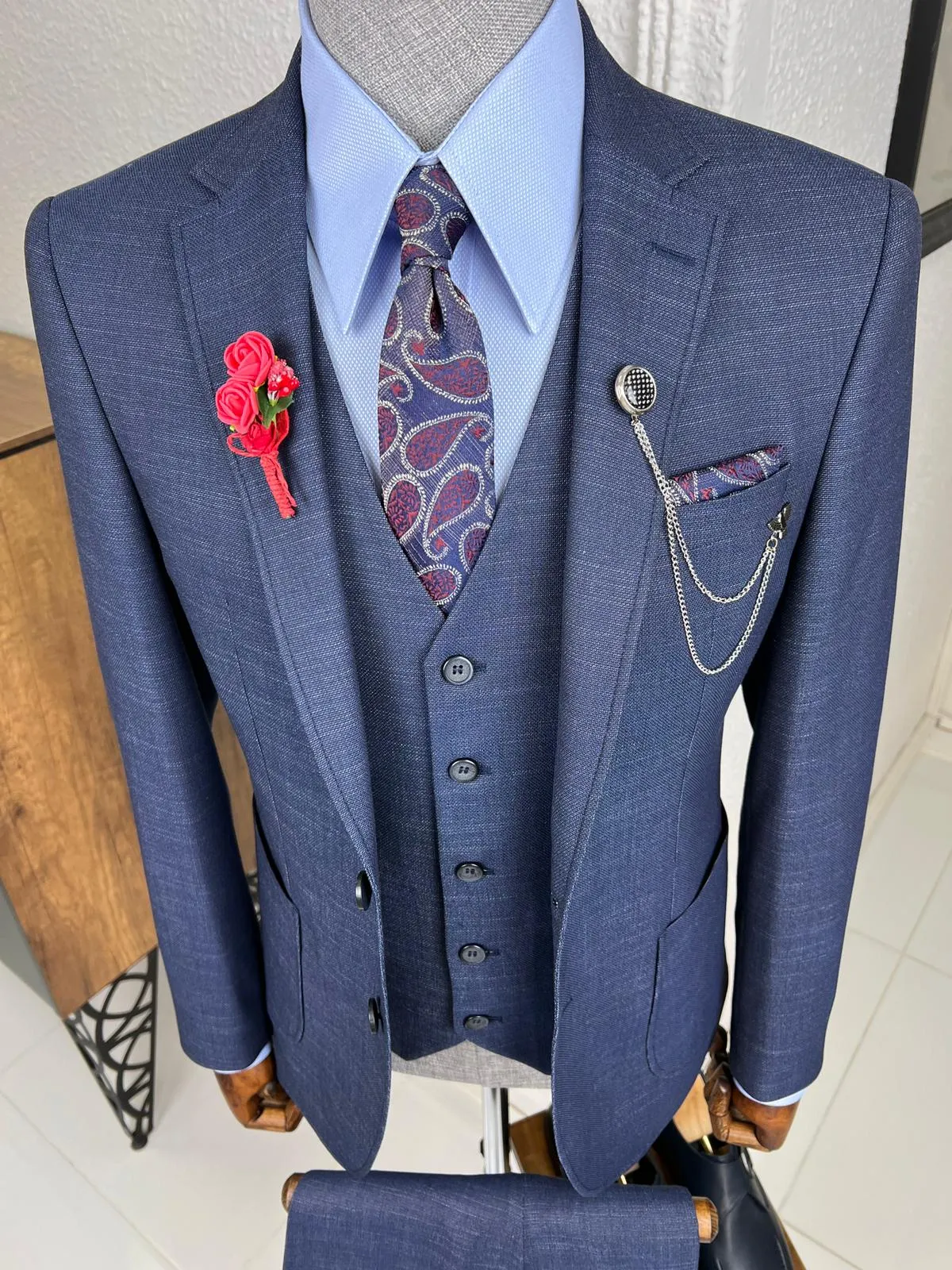 Bojoni Veneta Slim Fit High Quality Woolen Navy Suit