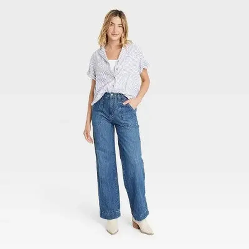 High-Rise Wide-Leg Jeans