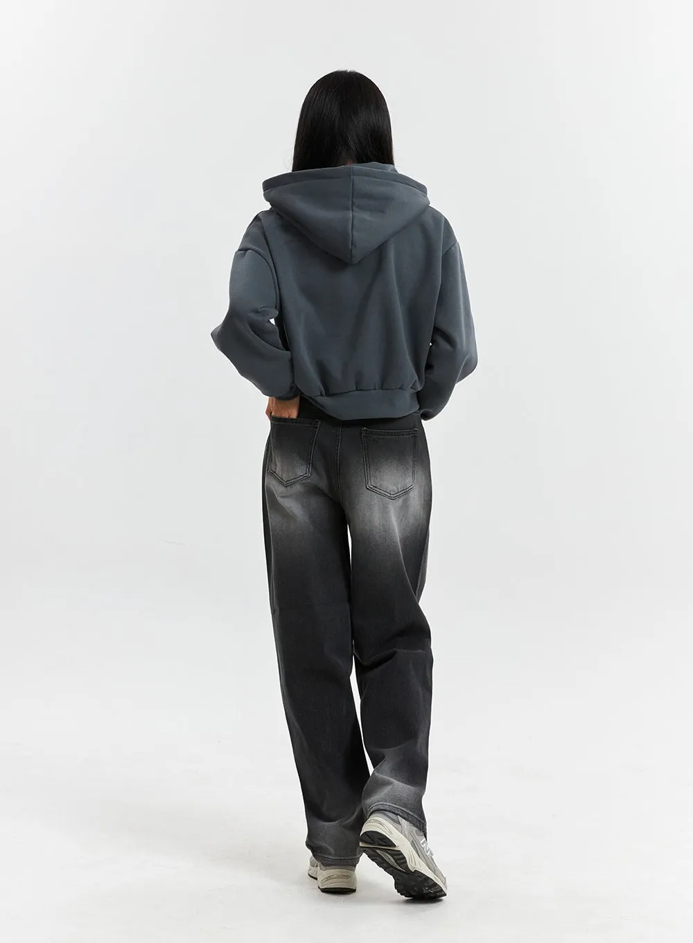 Mid-Rise Long Length Straight Cut Jeans CD320