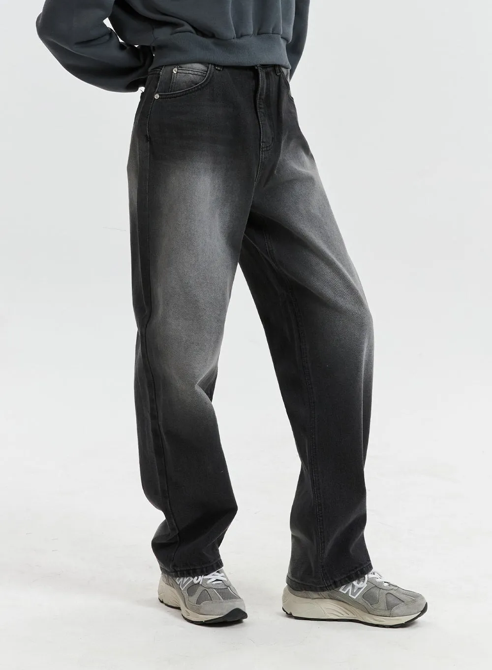 Mid-Rise Long Length Straight Cut Jeans CD320