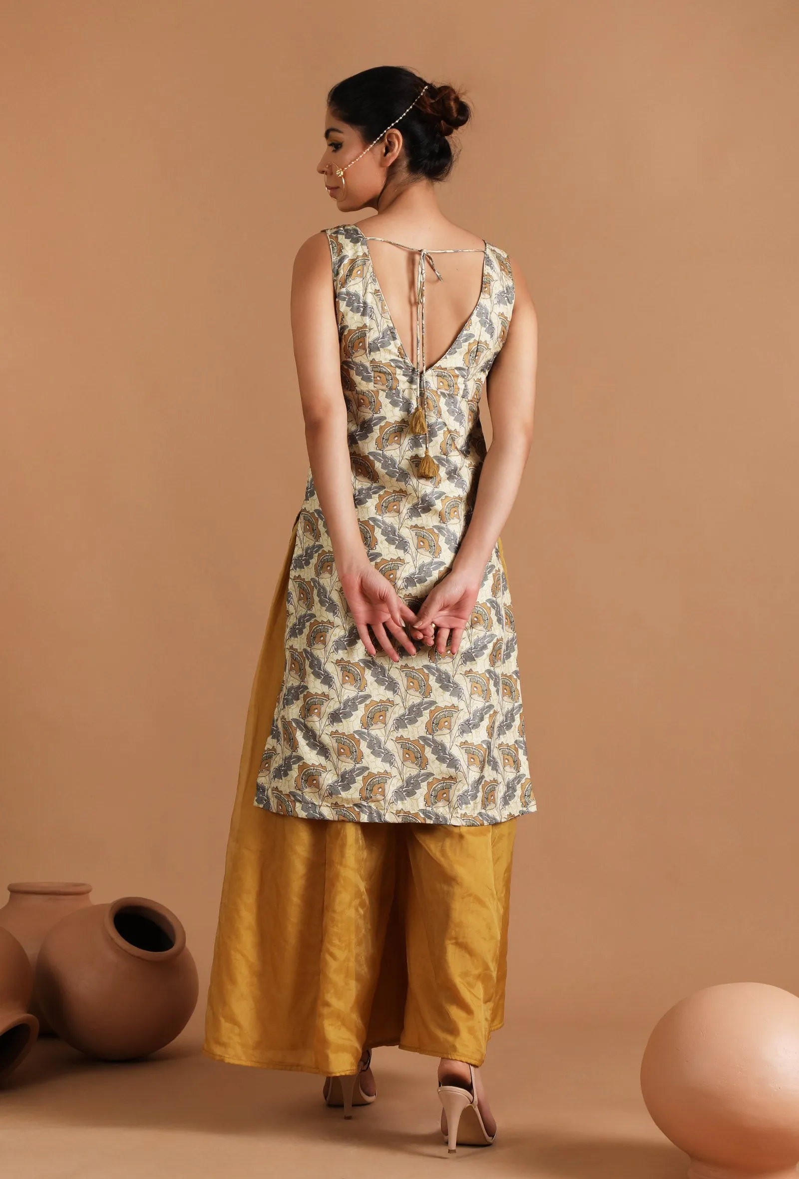 Prisha Allover Kalamkari Straight Kurta