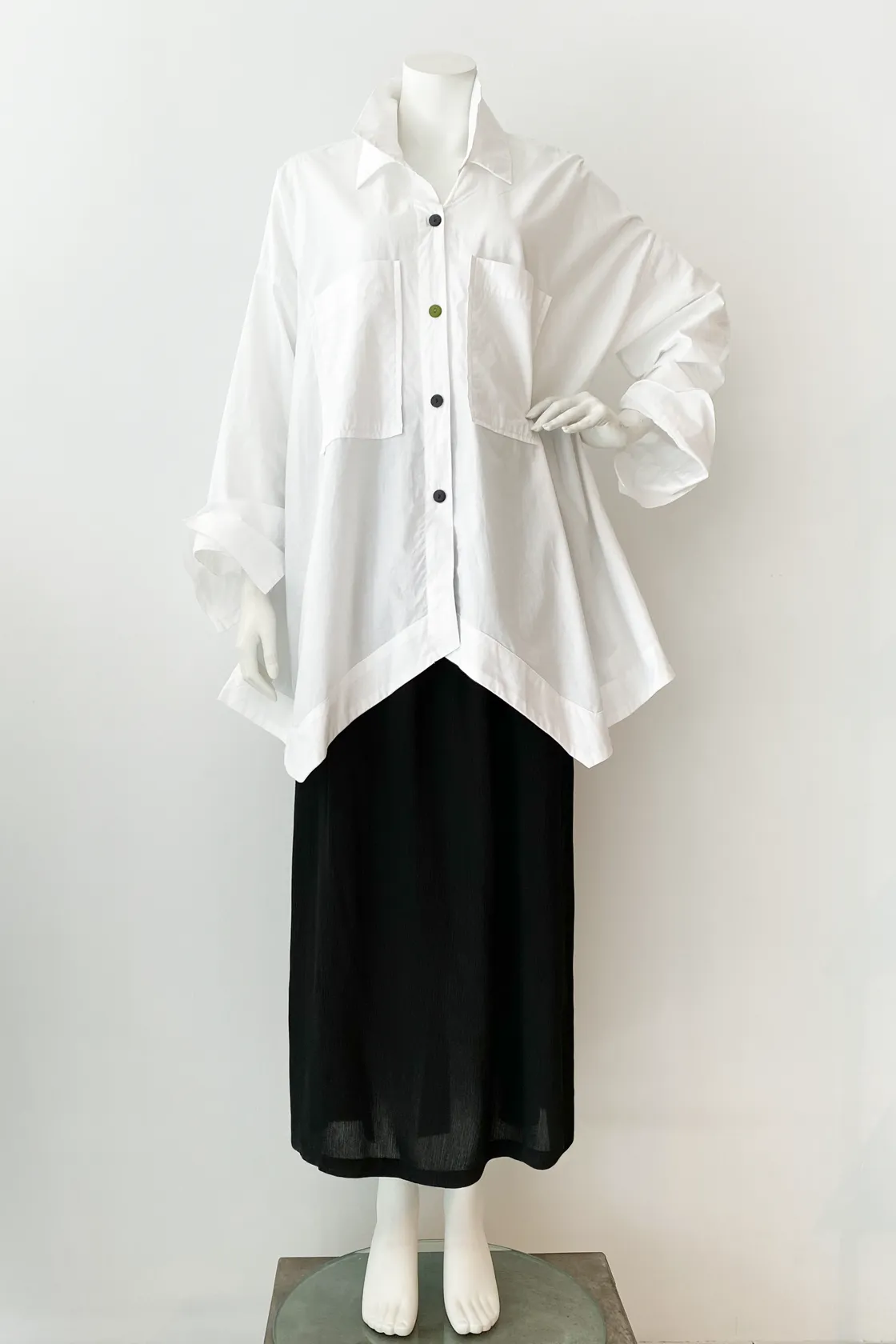 XL Straight Skirt in Black Crinkle
